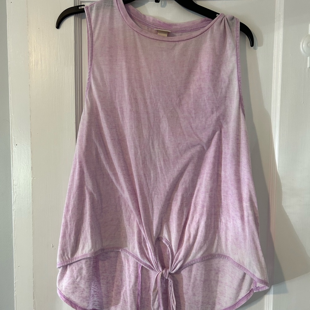 Plus size pink cropped tank with front tie